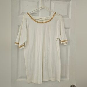 Woman's clothes